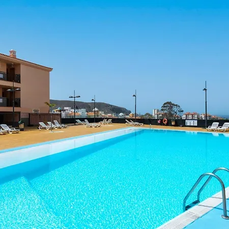 Seres 212 * لوس كريستيانوس