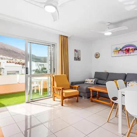 Seres 212 Apartment *